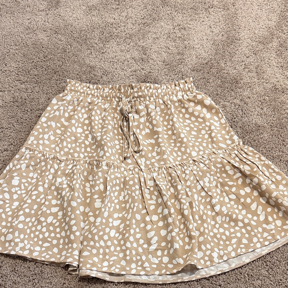 Tan and White Patterned Women's Skirt